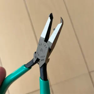 アングルニッパー外観その１